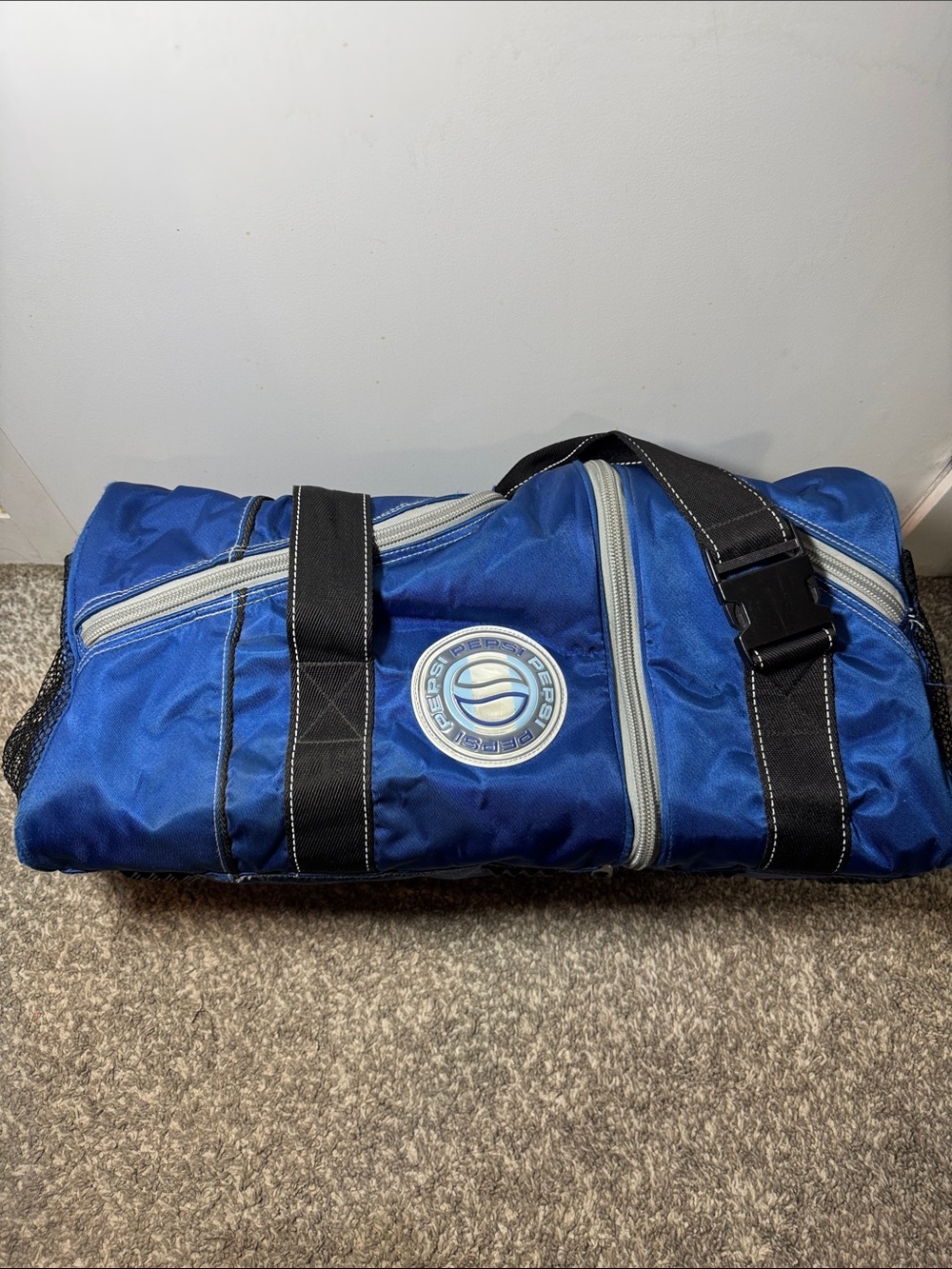 Vintage Pepsi GeneratioNext 3in1 Nylon Duffel Bag/Cooler Can be seperate into 2